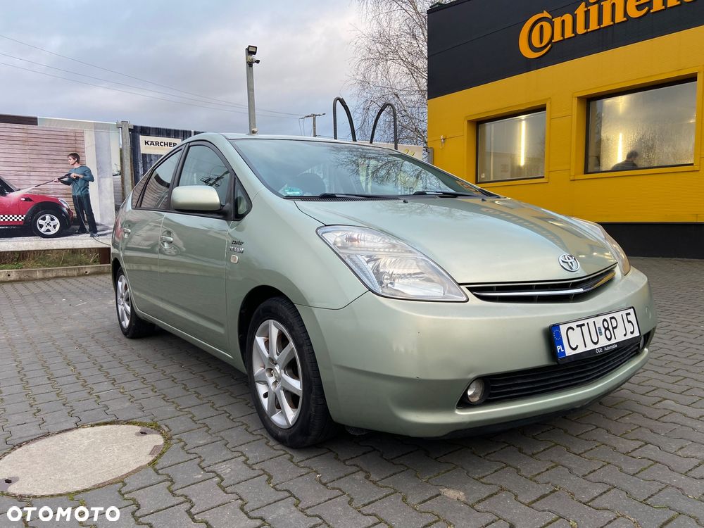 Toyota Prius 1.5 VVT-i Sol - 3
