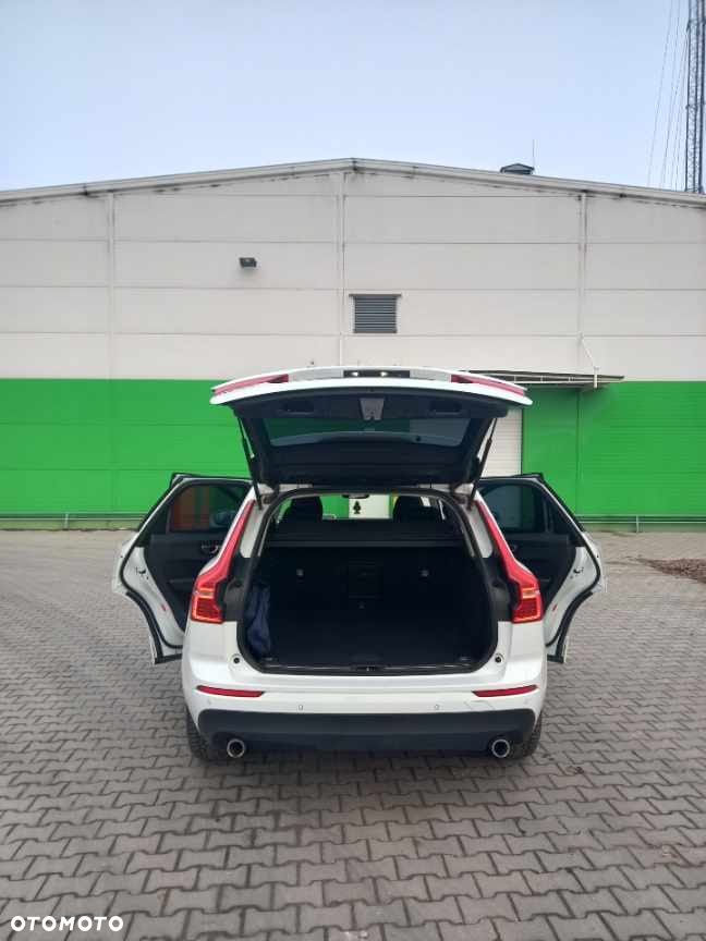 Volvo XC 60 D3 Momentum Pro - 8