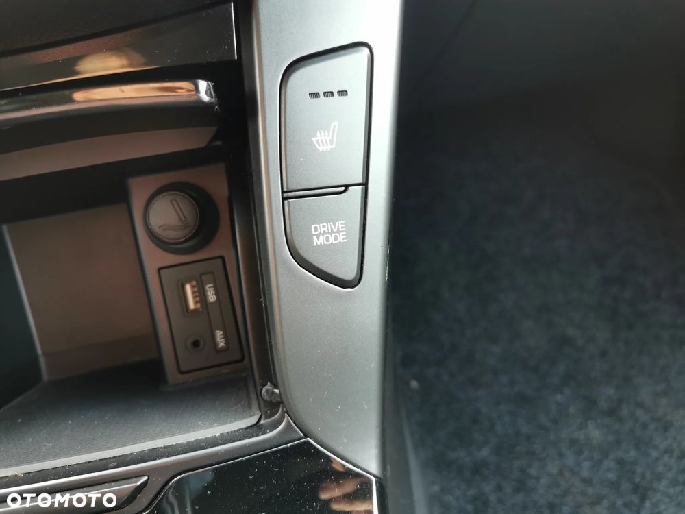 Hyundai i40 1.7 CRDi Business DCT - 18