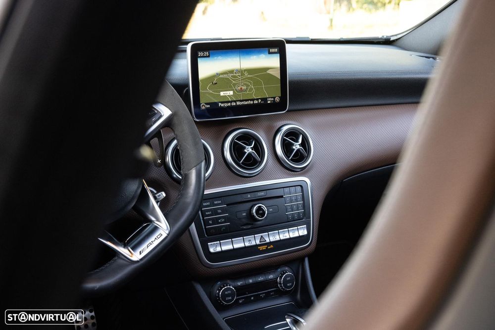 Mercedes-Benz A 45 AMG - 19