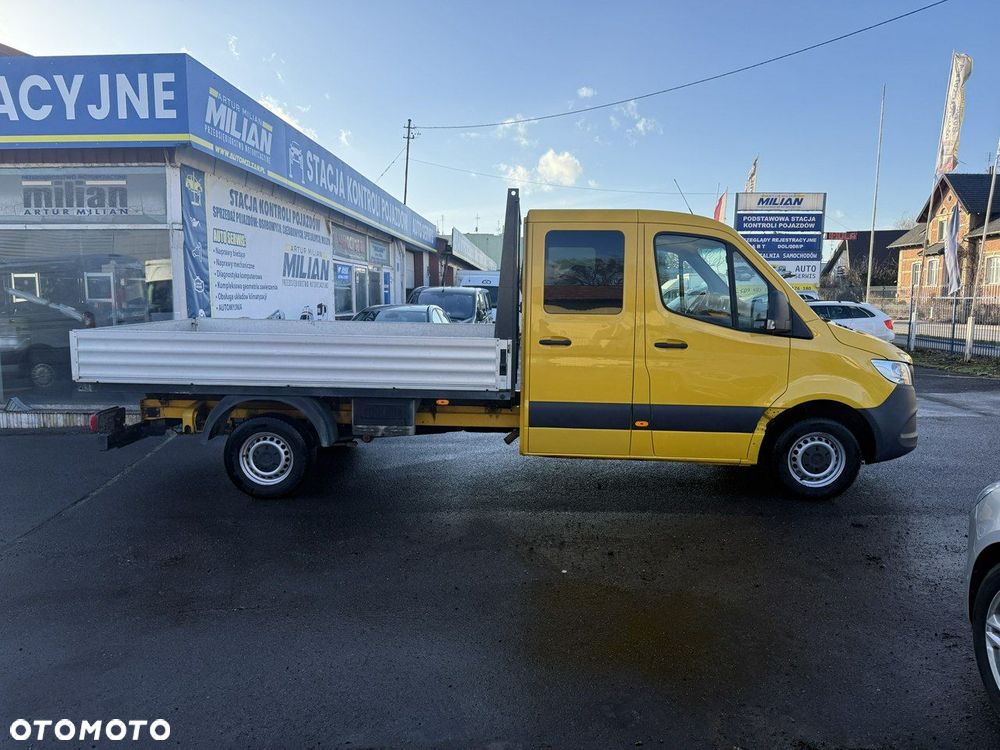 Mercedes-Benz Sprinter - 4
