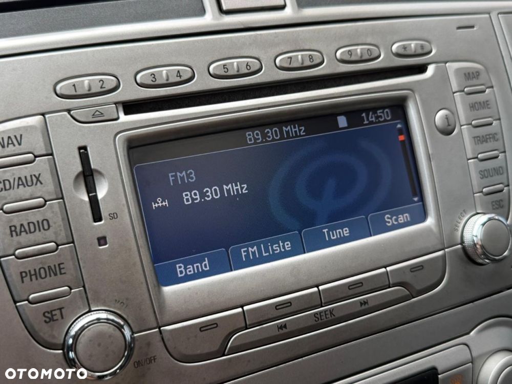 Ford Kuga - 34