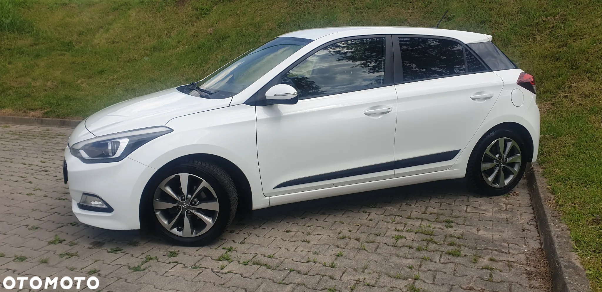 Hyundai i20 1.4 YES Gold - 8