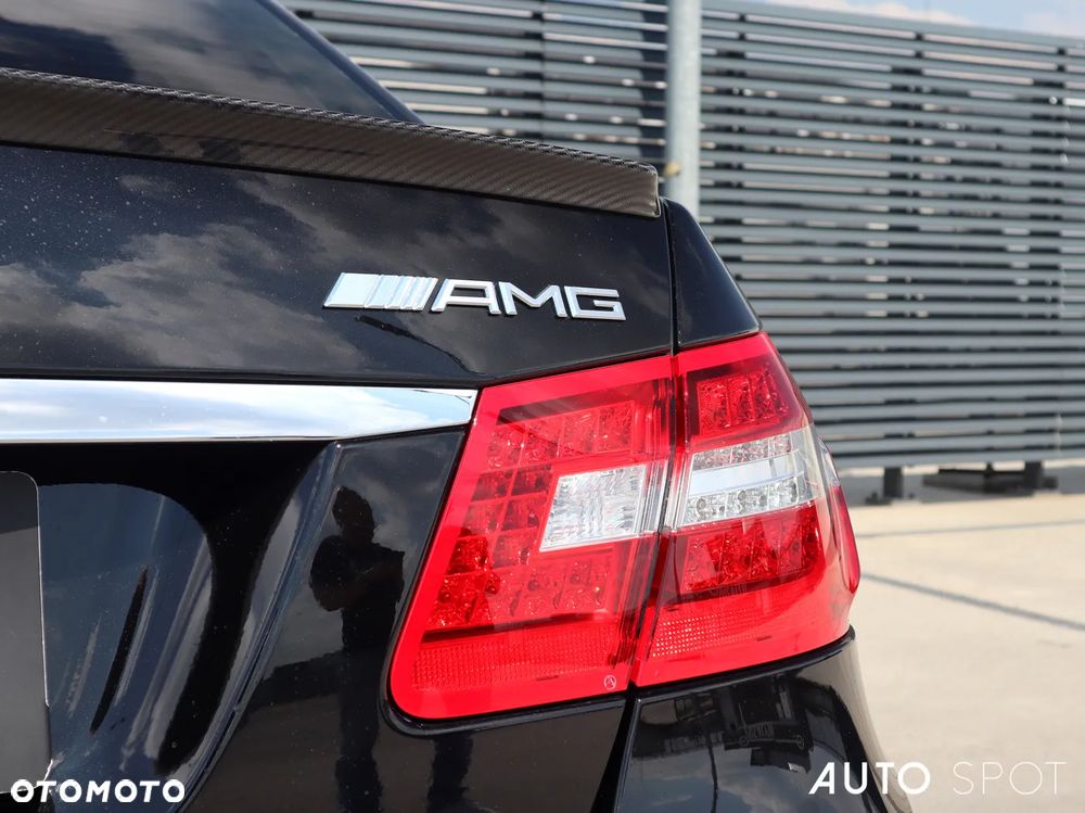 Mercedes-Benz Klasa E 63 AMG AMG Speedshift 7G-MCT - 10