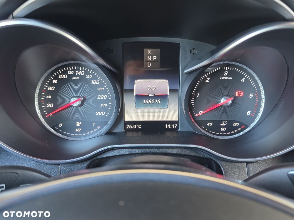 Mercedes-Benz GLC 220 d 4Matic 9G-TRONIC Edition 1 - 24