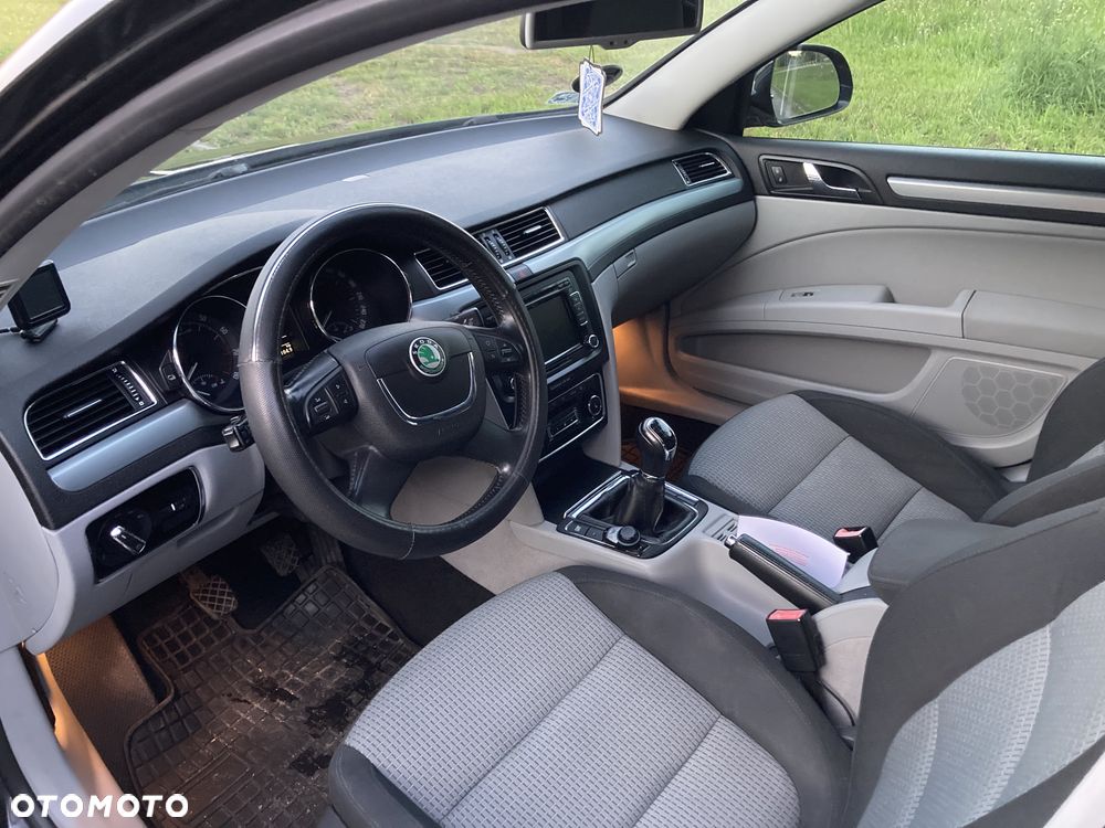 Skoda Superb 1.8 TSI Ambition - 10
