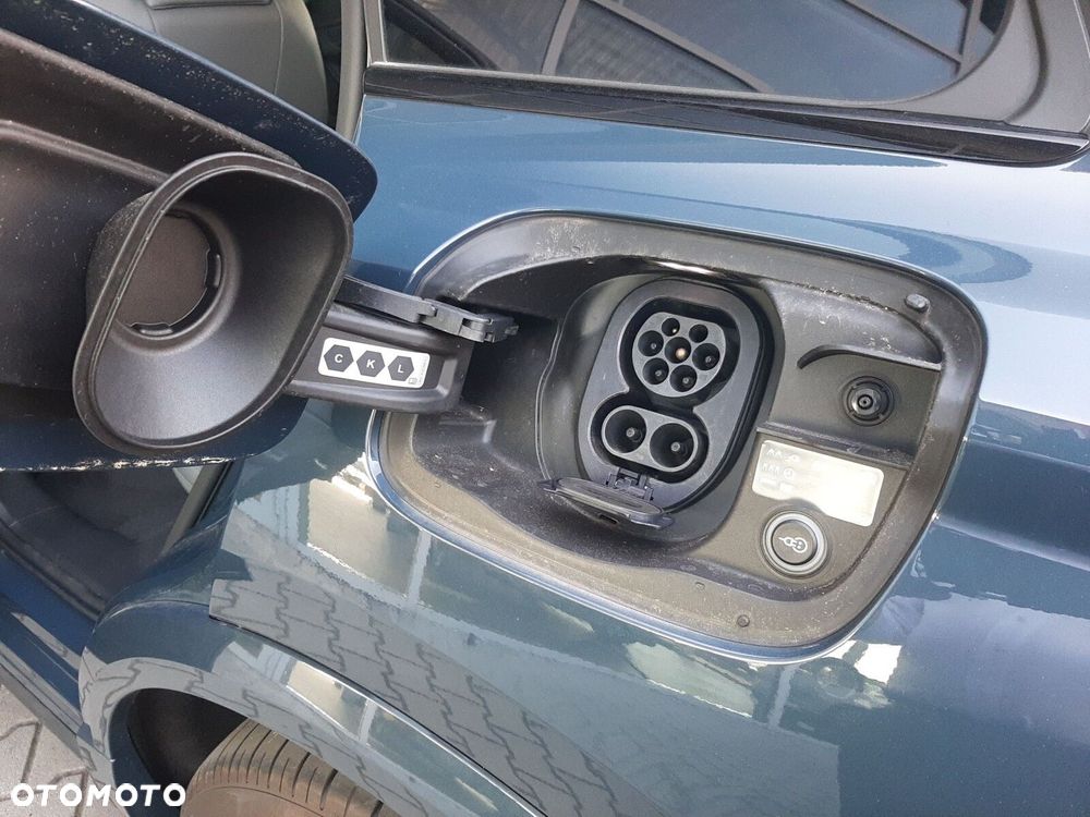 Audi Q6 e-tron - 41