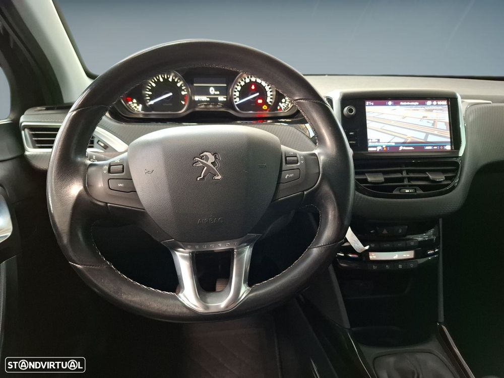 Peugeot 2008 1.2 PureTech Allure - 17