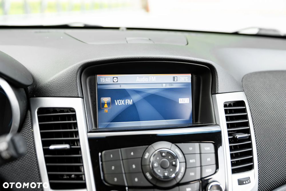 Chevrolet Cruze - 31