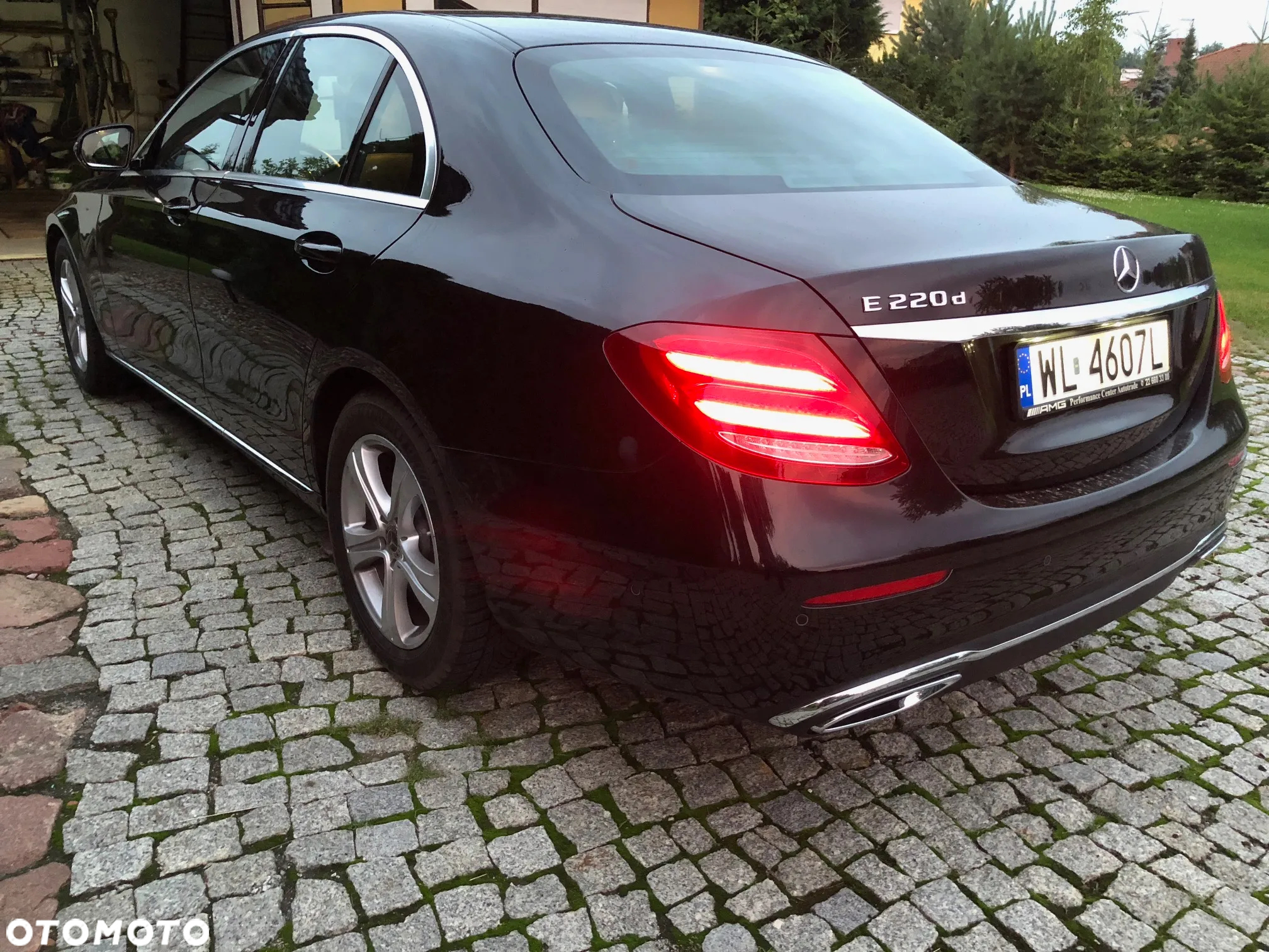 Mercedes-Benz Klasa E 220 d 9G-TRONIC - 2