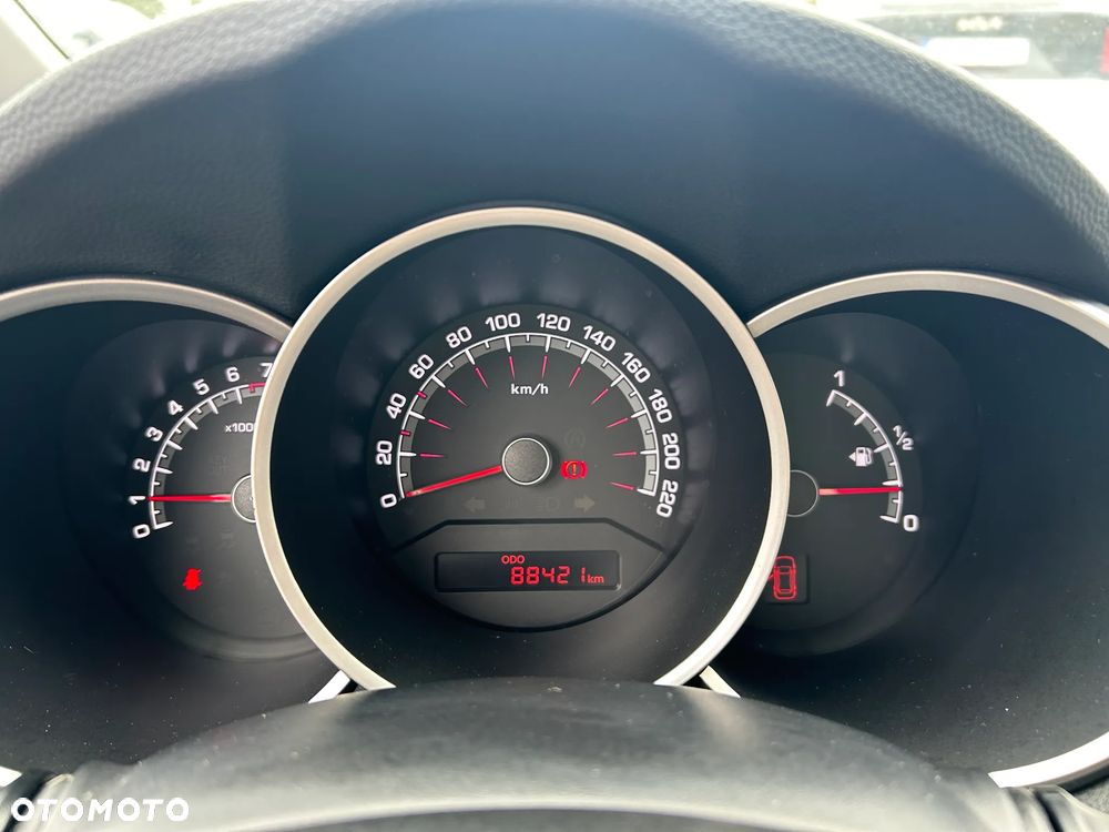 Kia Venga 1.4 M - 10