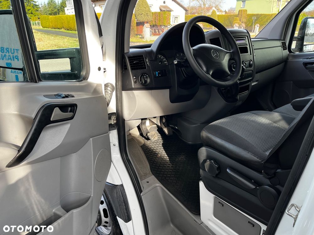 Mercedes-Benz Sprinter - 5