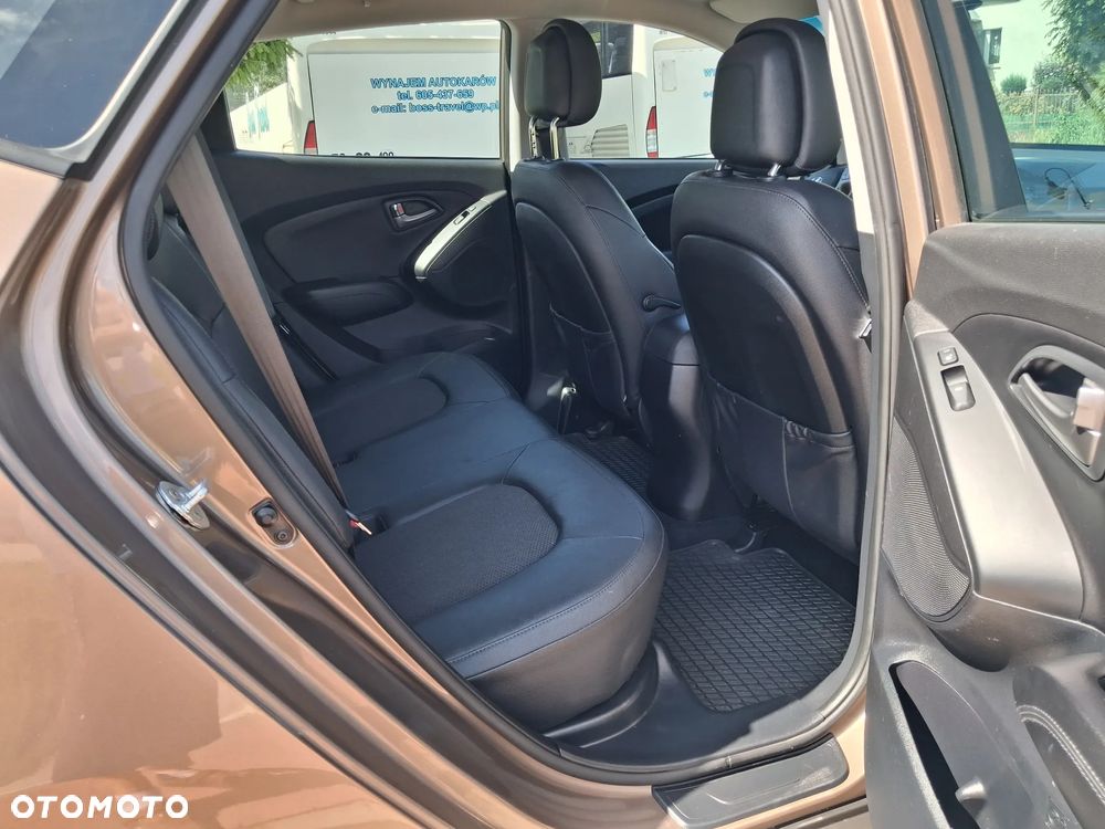 Hyundai ix35 1.6 2WD Fifa World Cup Edition - 8