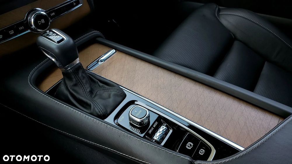 Volvo XC 90 T6 AWD Geartronic Inscription - 14