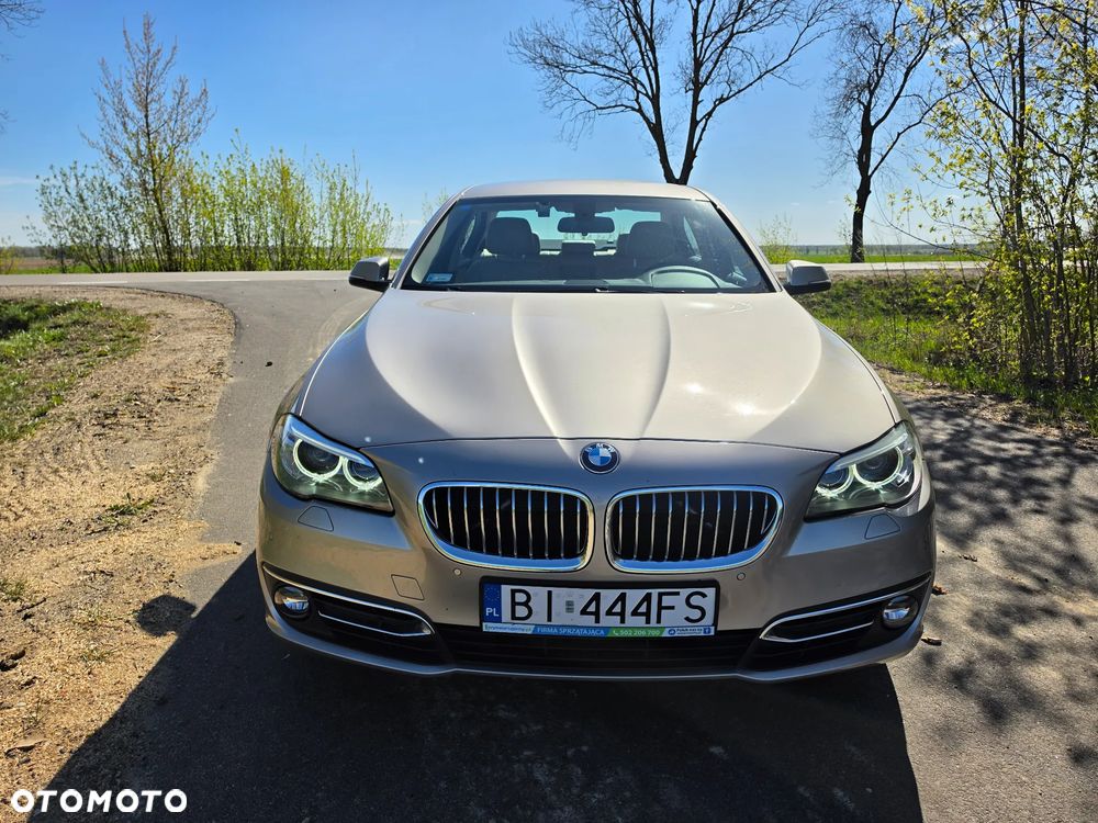 BMW Seria 5 520d xDrive - 2