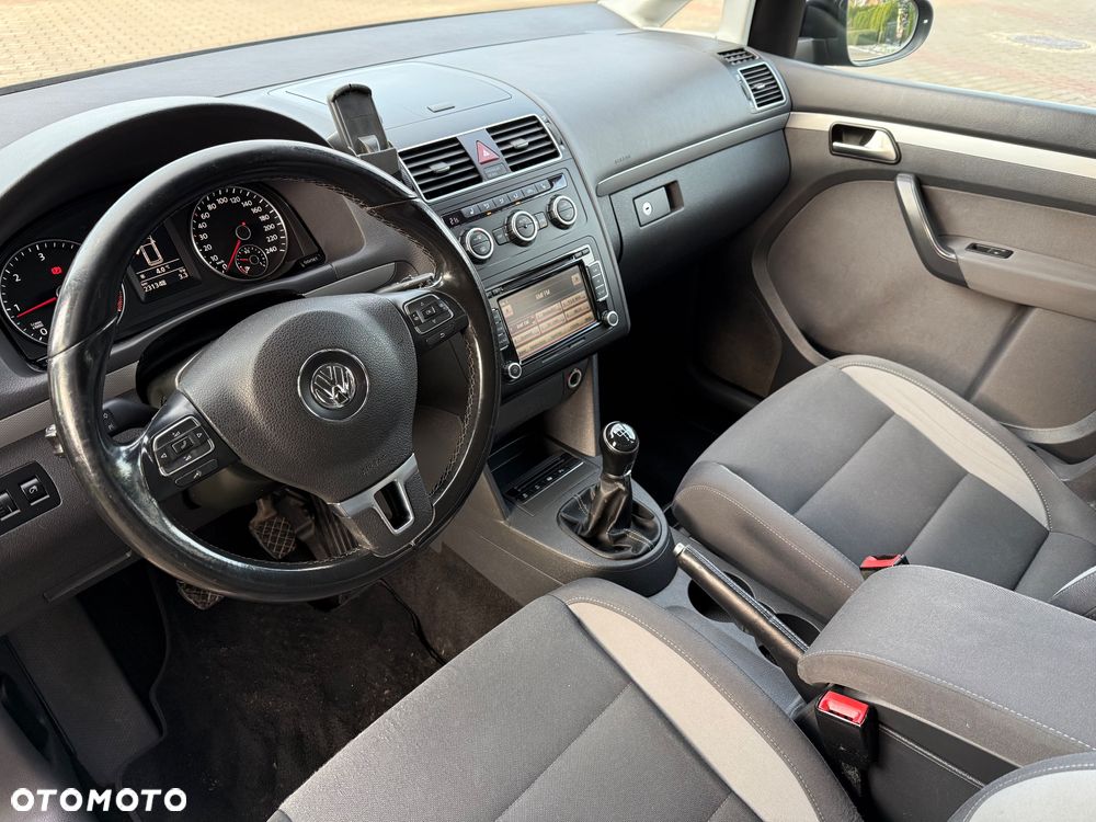 Volkswagen Touran 2.0 TDI DPF Comfortline - 12