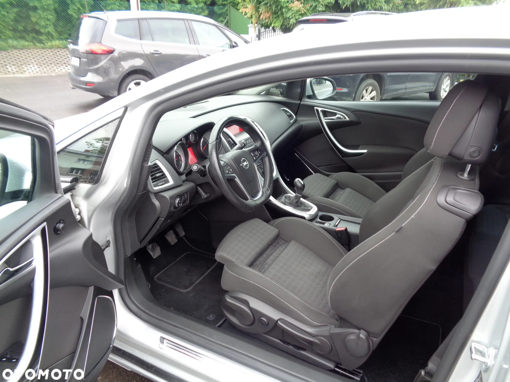 Opel Astra GTC 1.4 Turbo - 13