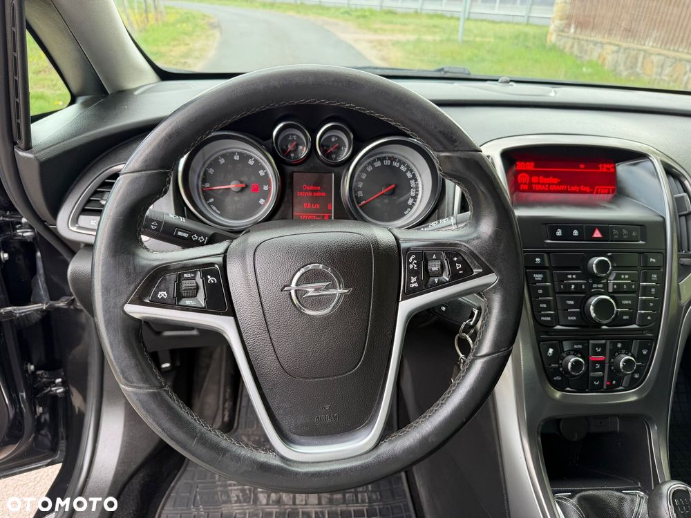 Opel Astra 1.4 T Essentia - 22