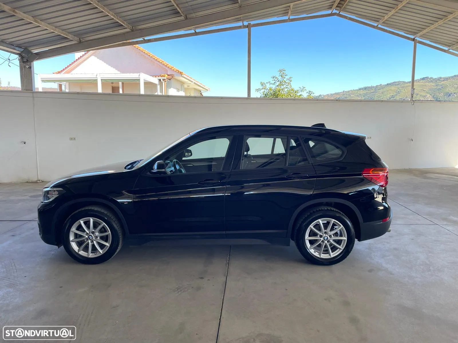 BMW X1 16 d sDrive Advantage - 2
