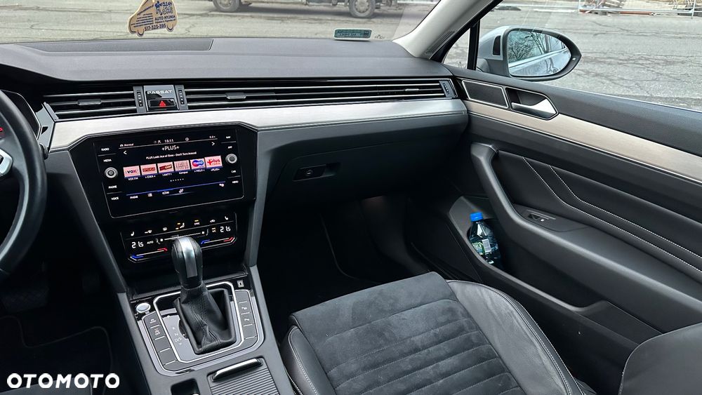 Volkswagen Passat 2.0 TDI EVO Elegance DSG - 10