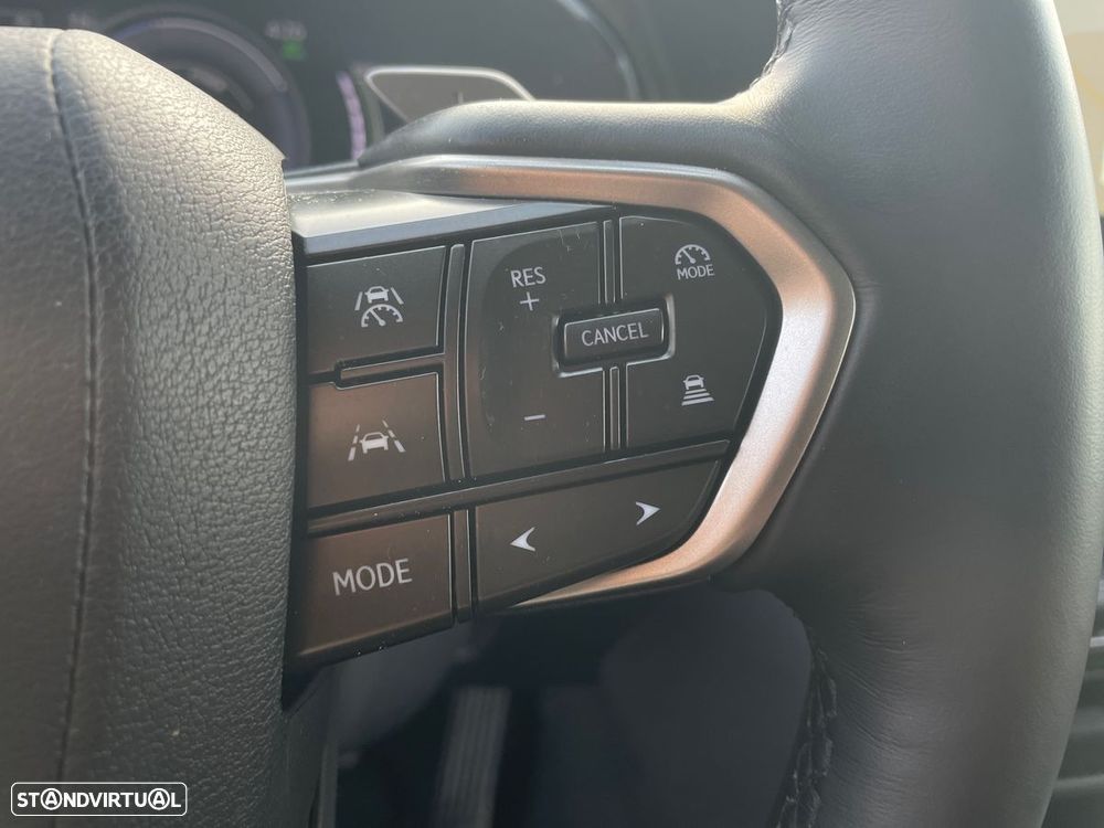 Lexus NX 450h+ Executive - 32