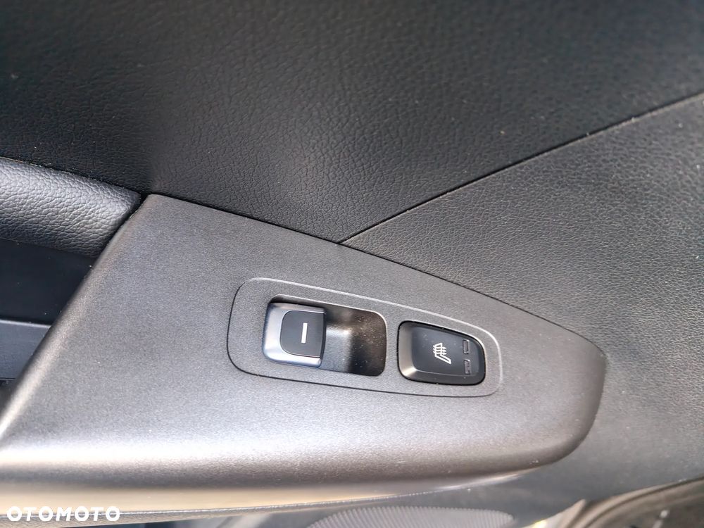 Kia Sportage 1.6 GDI 2WD SPIRIT - 16