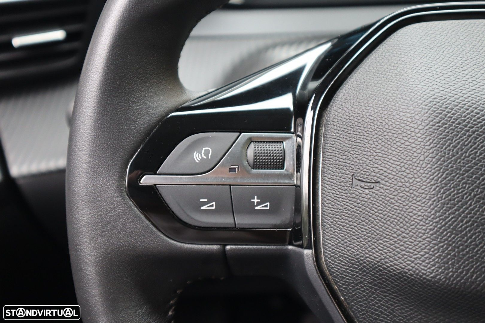 Peugeot e-208 50 kWh Allure Pack - 37