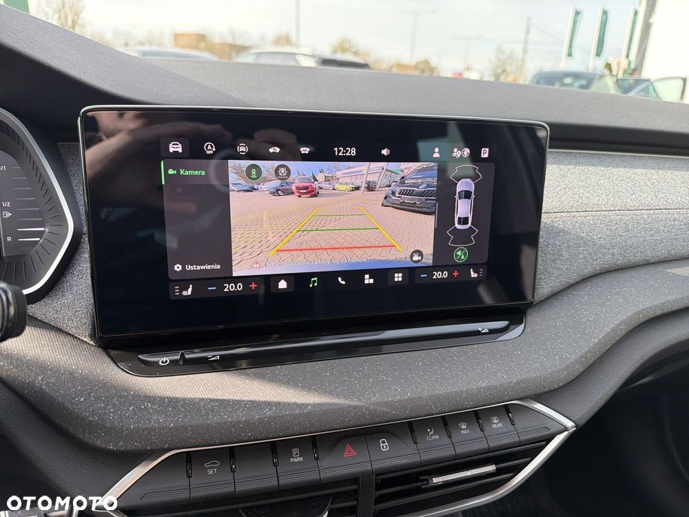 Skoda Octavia 1.5 TSI mHEV Selection DSG - 13