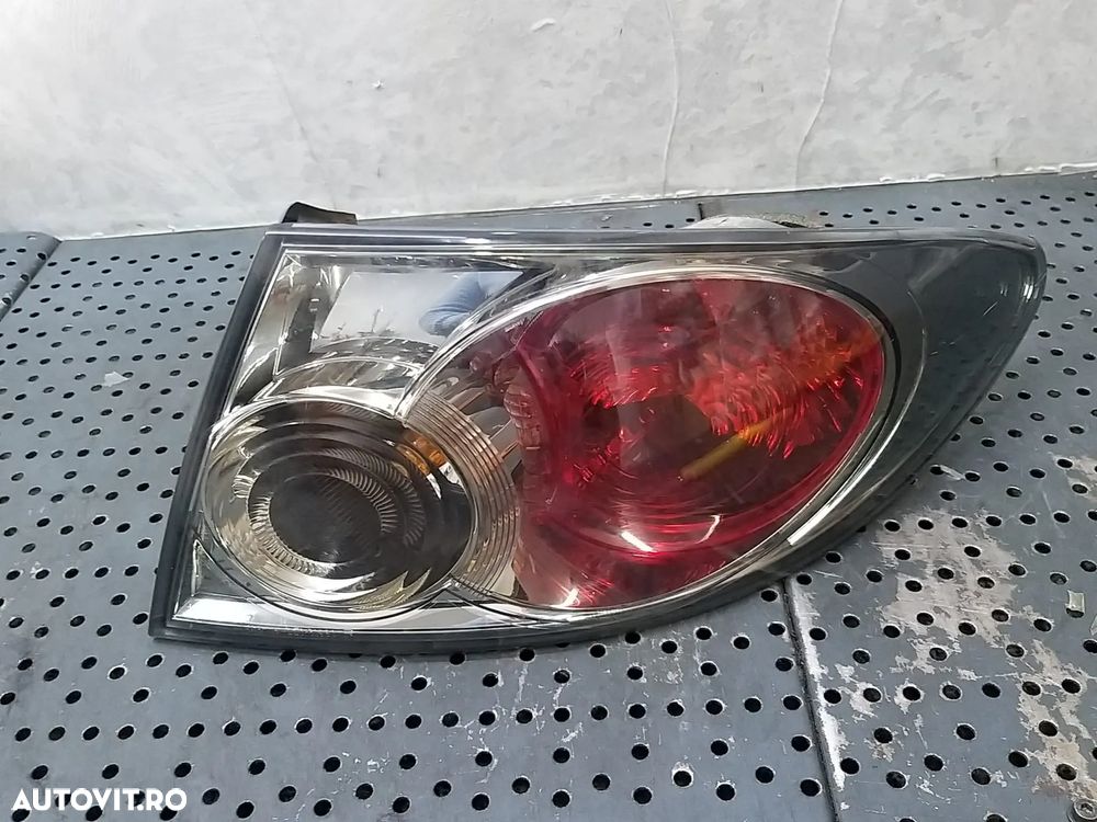 Stop tripla lampa dreapta aripa mazda 6 gg 22061971 22061980r - 1