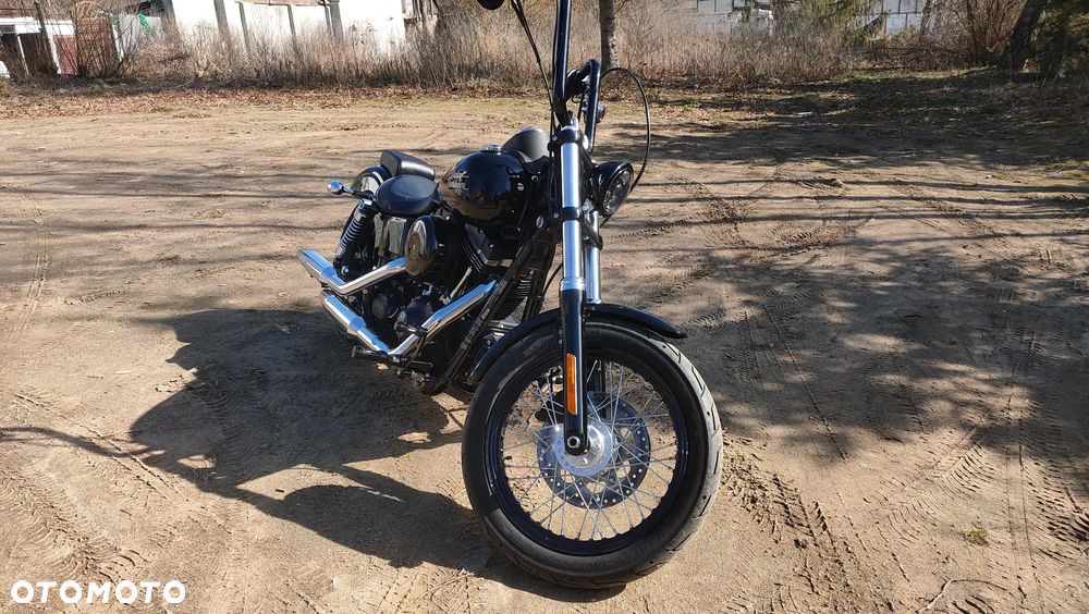 Harley-Davidson Dyna Street Bob - 7