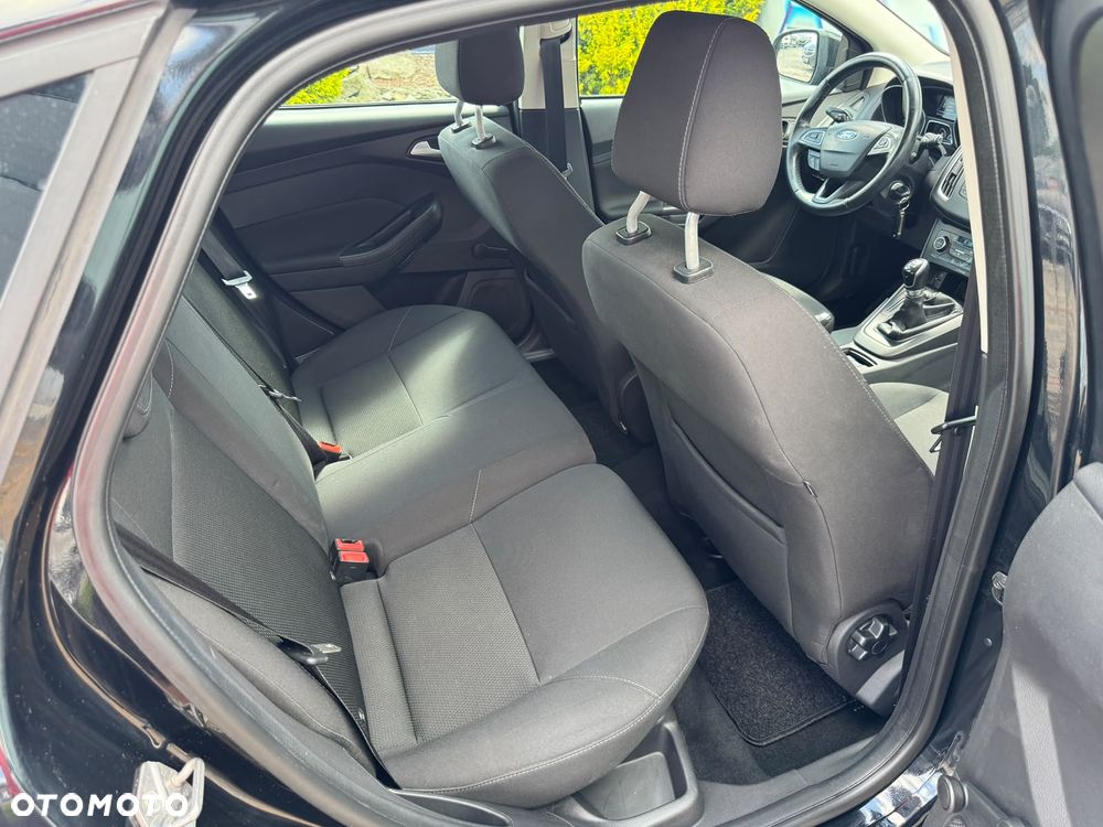 Ford Focus - 22