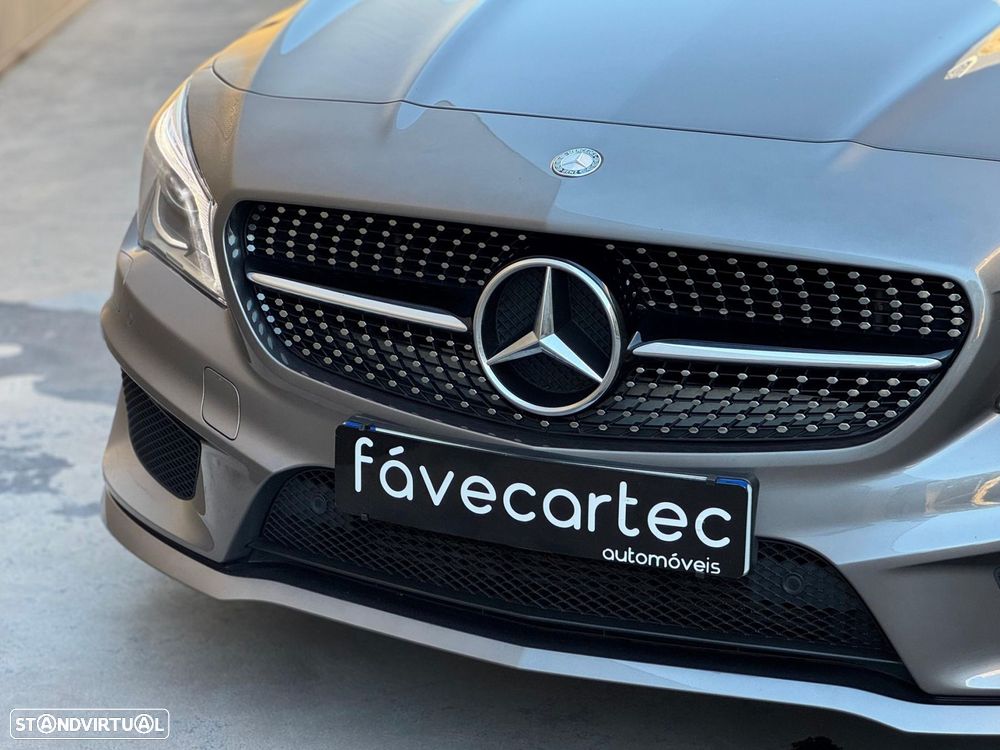 Mercedes-Benz CLA 180 AMG Line - 32