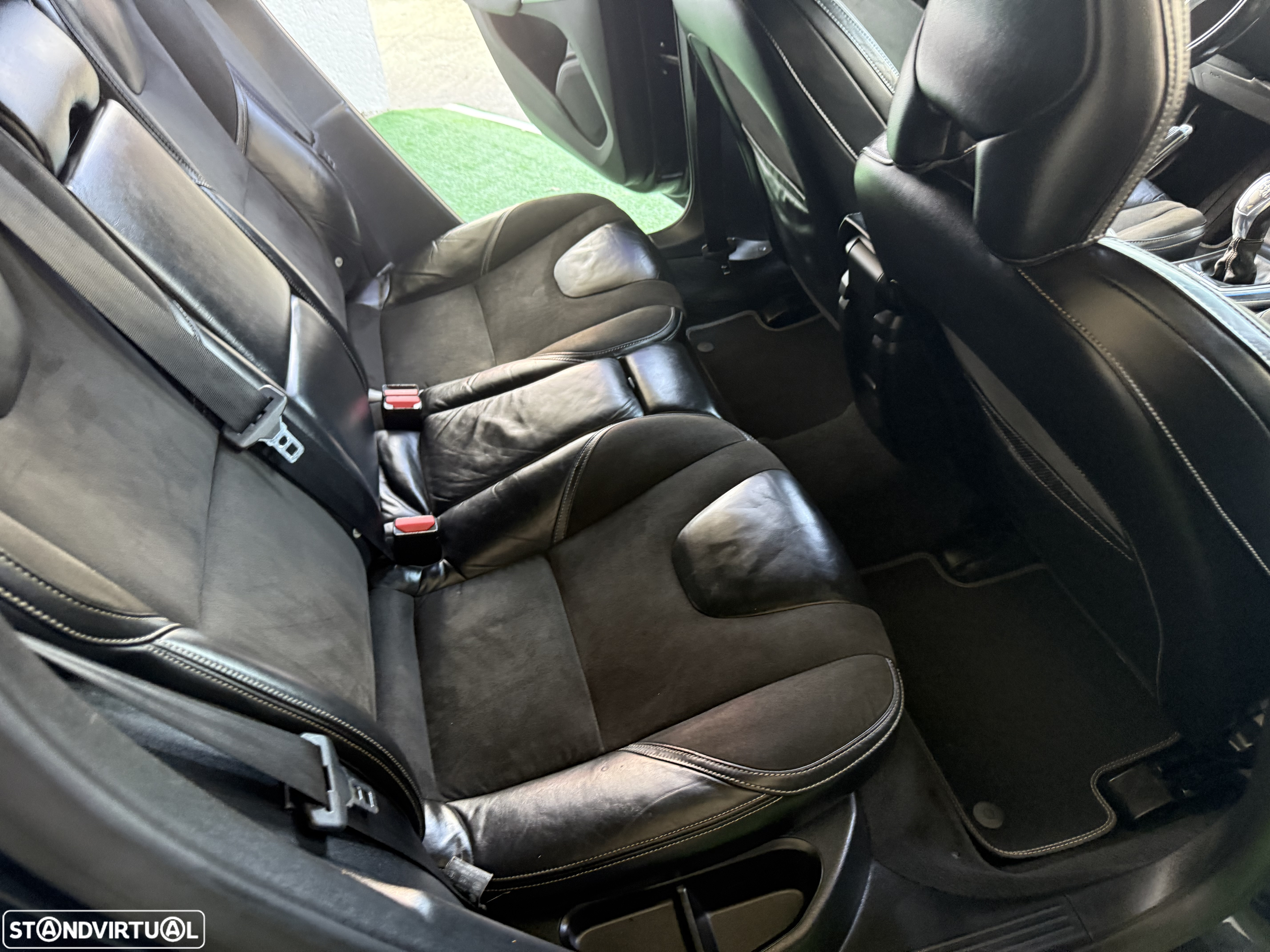Volvo V40 1.6 D2 Eco R-Design - 9