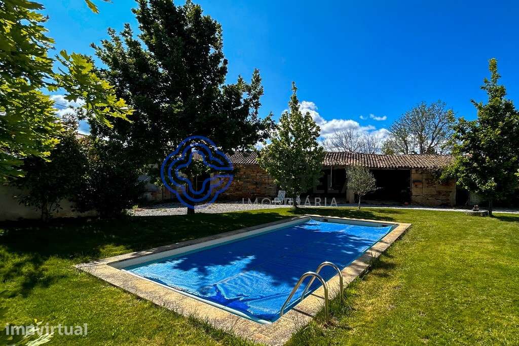 Quinta T4 histórica com piscina e área total de 22.000 m2 em Valpaços, - Grande imagem: 4/60