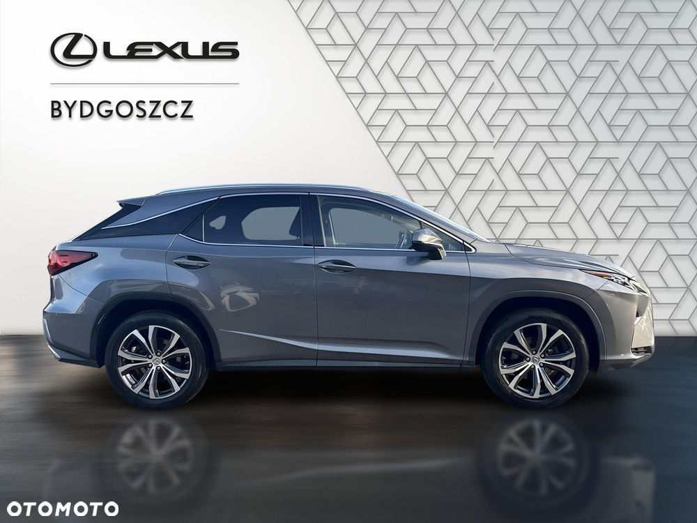 Lexus RX - 8