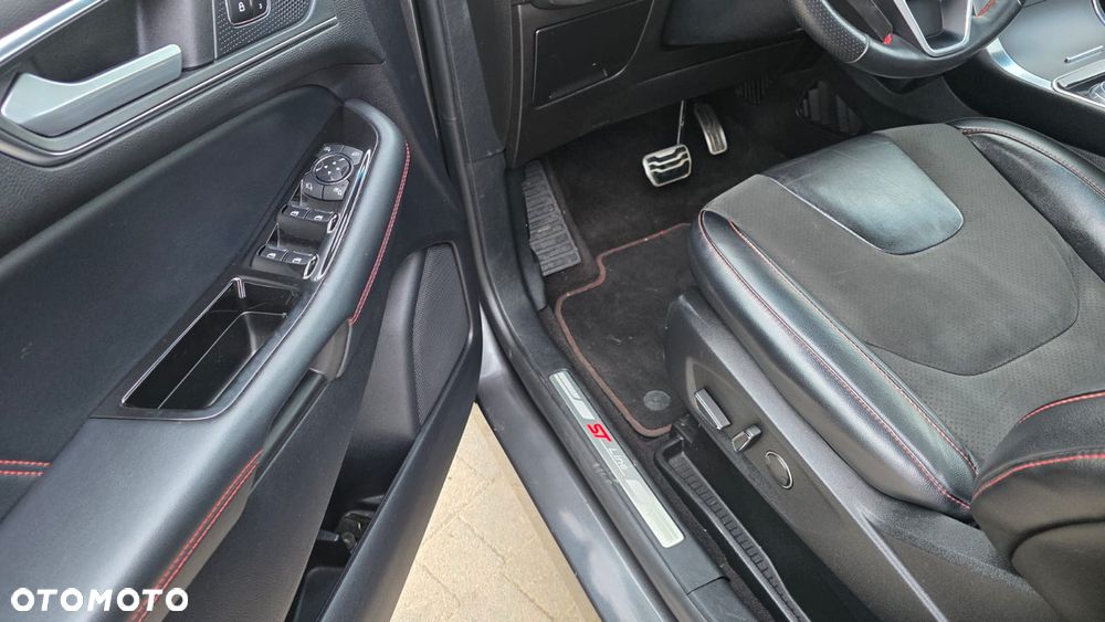 Ford Edge 2.0 EcoBlue Twin-Turbo 4WD ST-Line - 10