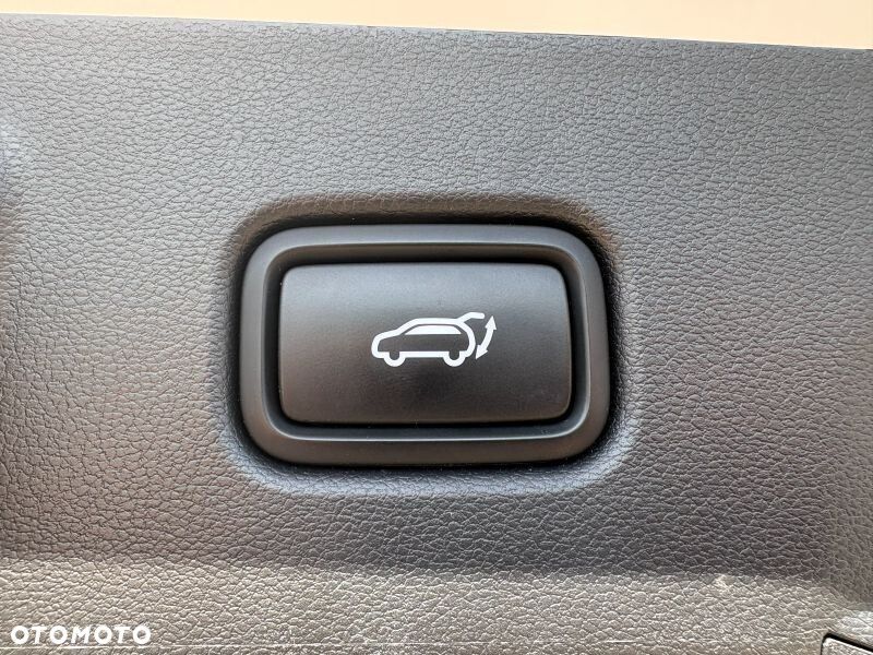 Hyundai Tucson 1.6 T-GDi HEV Executive 2WD - 32