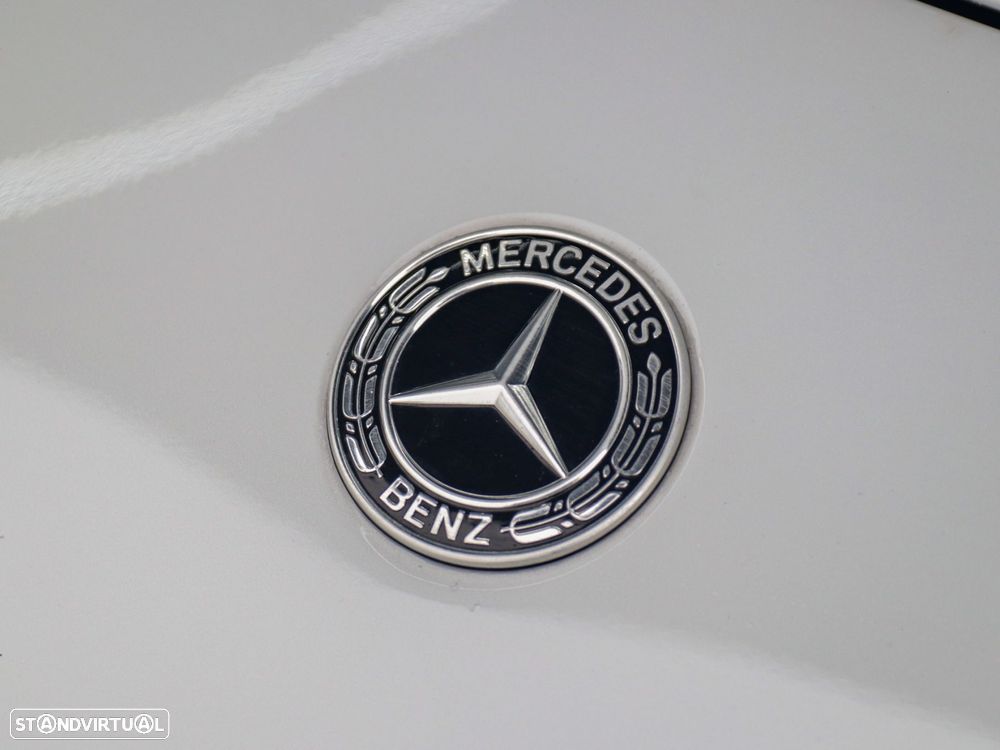 Mercedes-Benz A 250 e 8G-DCT AMG Line - 17