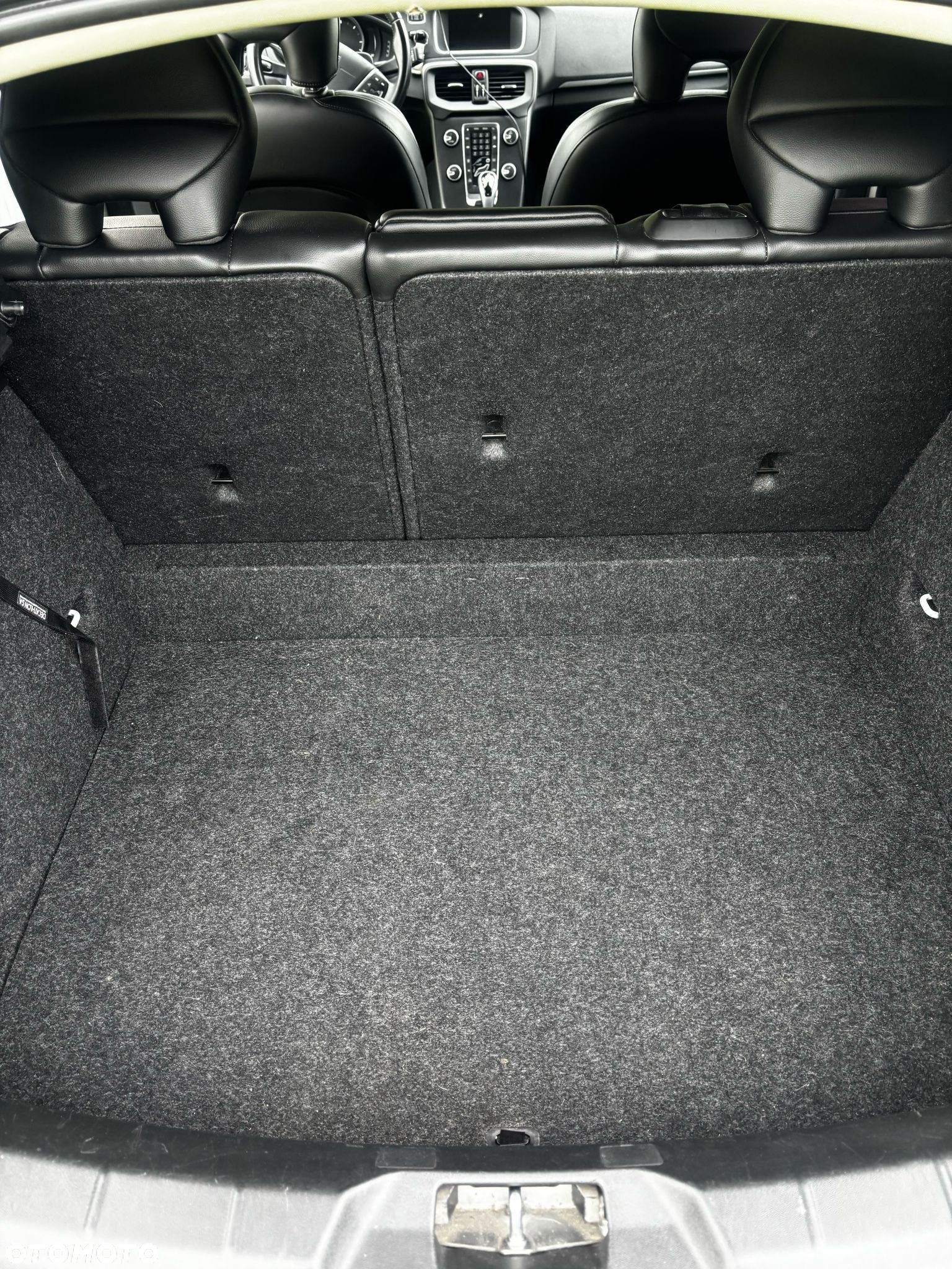 Volvo V40 D3 Drive-E Momentum - 23
