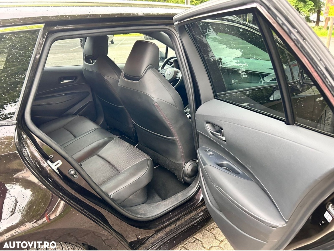 Toyota Corolla 2.0 Hybrid Touring Sports Lounge - 9