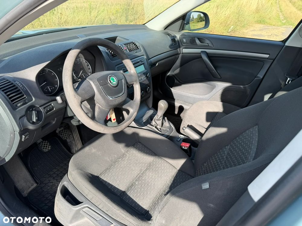 Skoda Octavia 1.6 Mint - 10
