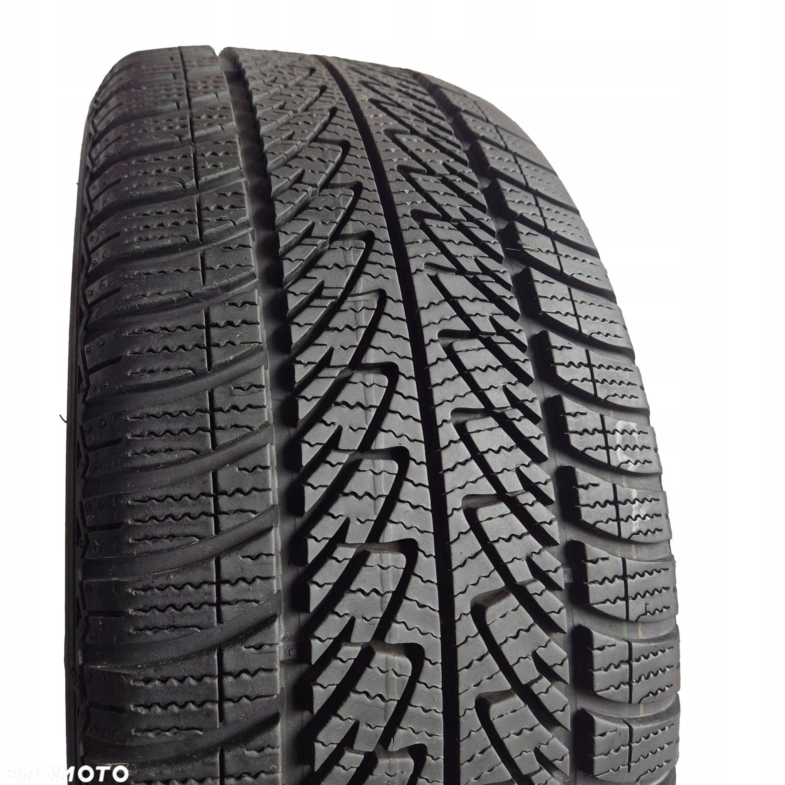 Goodyear ultragrip 8 performance 225/45 R17 94V 7.5 8mm 2020 - 1