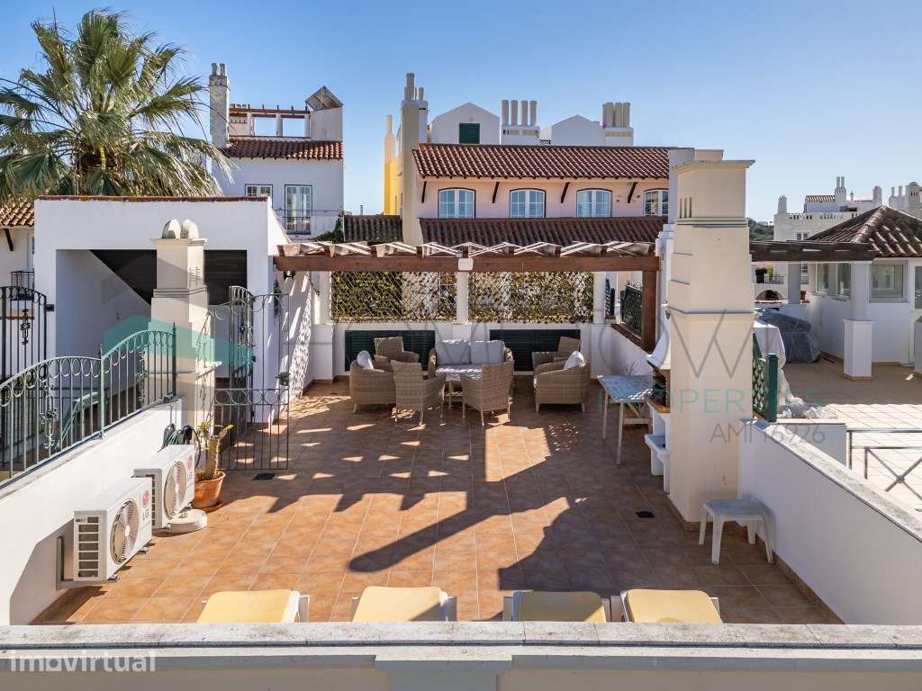 Apartamento T2 com amplo terraço na cobertura e vistas para o mar e... - Grande imagem: 5/32