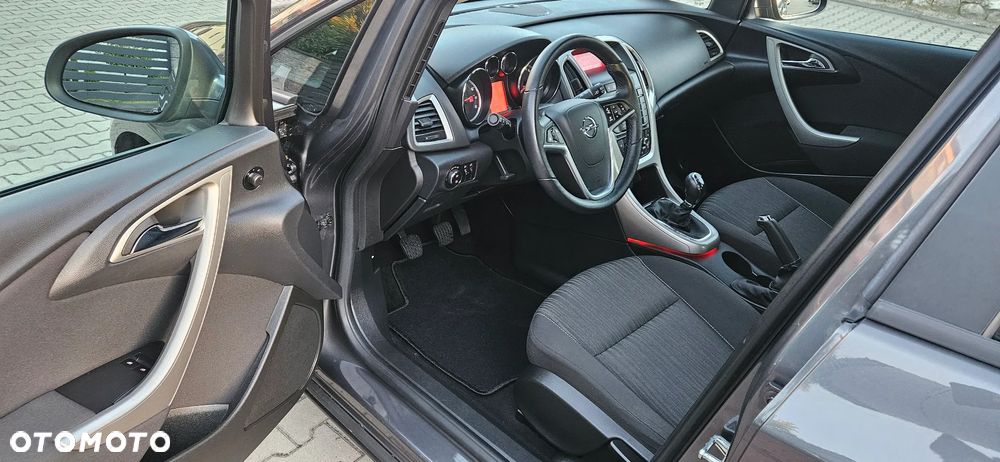Opel Astra 1.4 Turbo Color Edition - 15