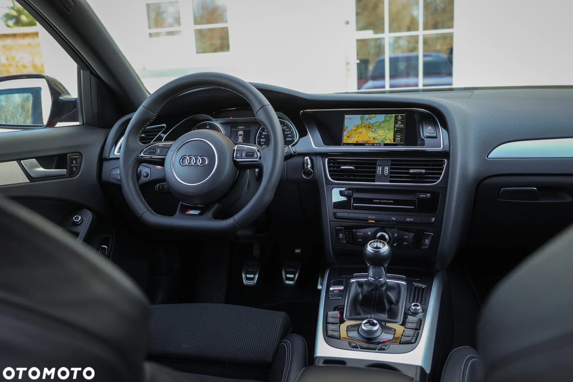 Audi A4 Avant 2.0 TDI DPF S line Sportpaket - 22