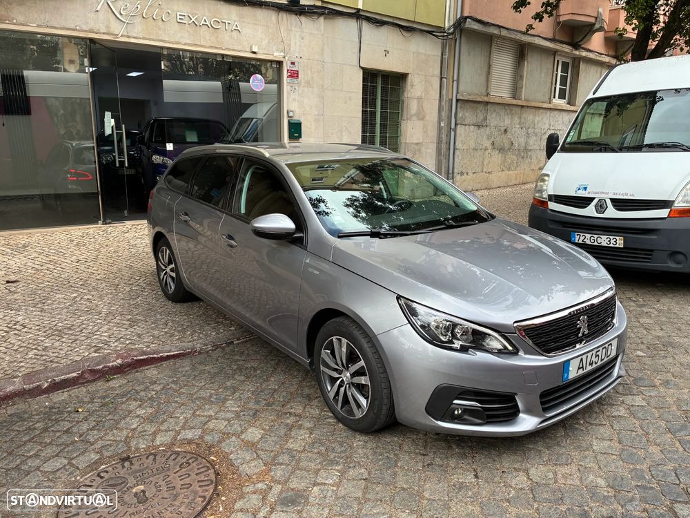 Peugeot 308 SW BlueHDi 130 EAT8 Style - 4