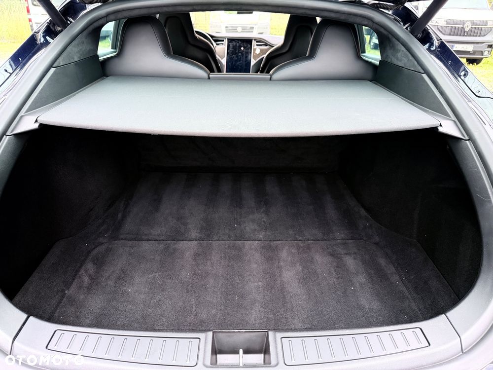 Tesla Model S Performance - 21