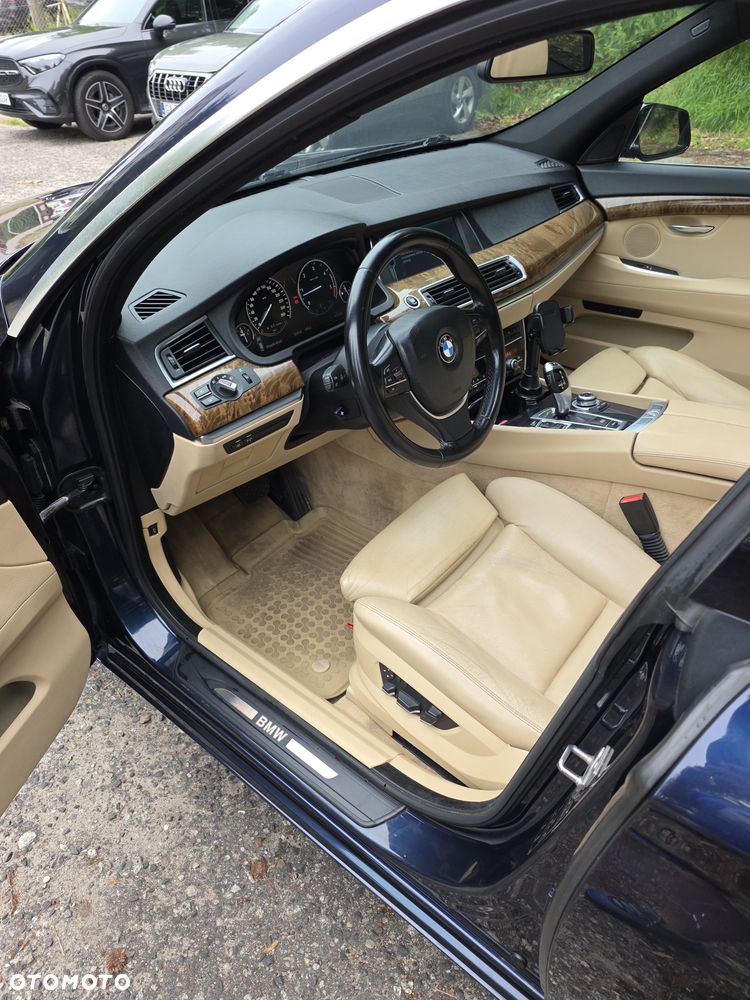 BMW 5GT 530d - 19