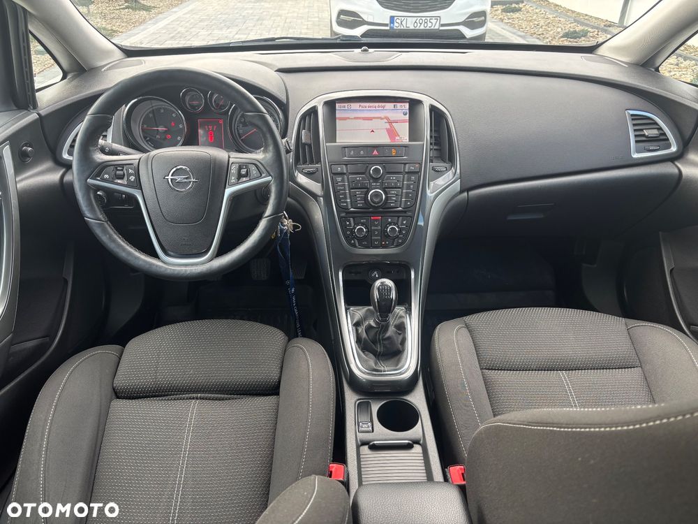 Opel Astra 2.0 CDTI Exklusiv - 7