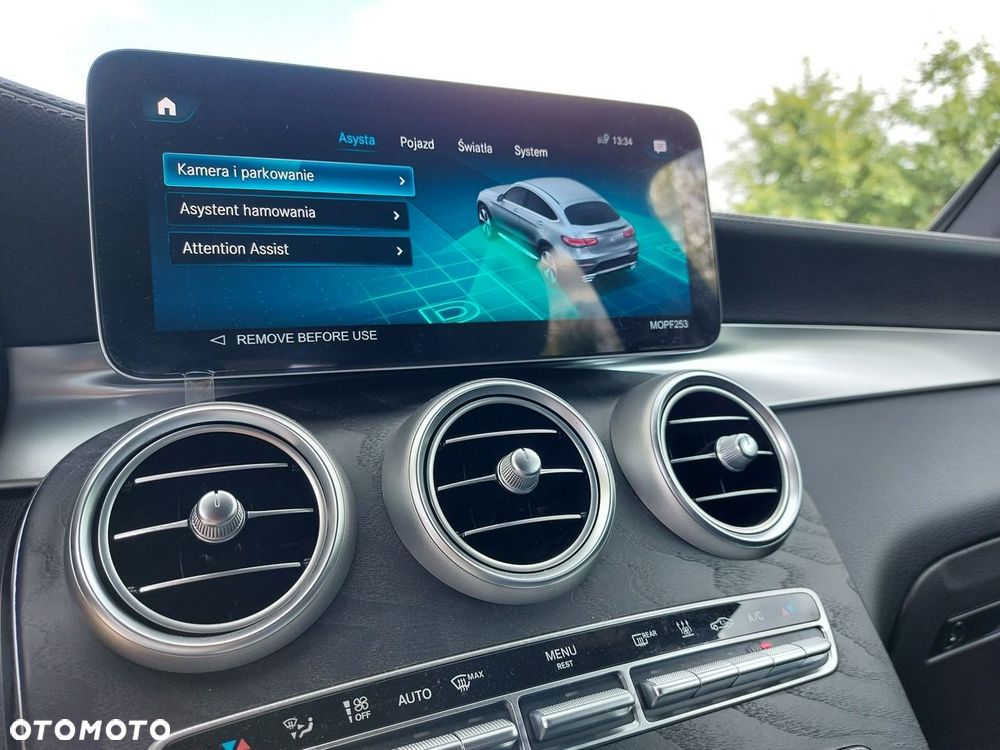 Mercedes-Benz GLC - 38